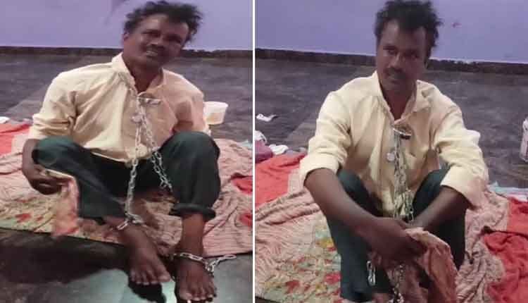 ಆಸ್ತಿಗಾಗಿ ಗಂಡನನ್ನು ಸರಪಳಿಯಿಂದ ಕಟ್ಟಿಹಾಕಿ ಚಿತ್ರಹಿಂಸೆ ನೀಡಿದ ಪತ್ನಿ, ವೈರಲ್ ಆದ ವಿಡಿಯೋ…..! 1 Wife tortures her husband for property