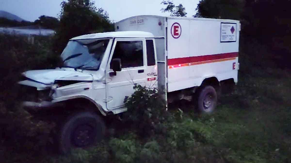 Accident in kammaguttahalli cross 1