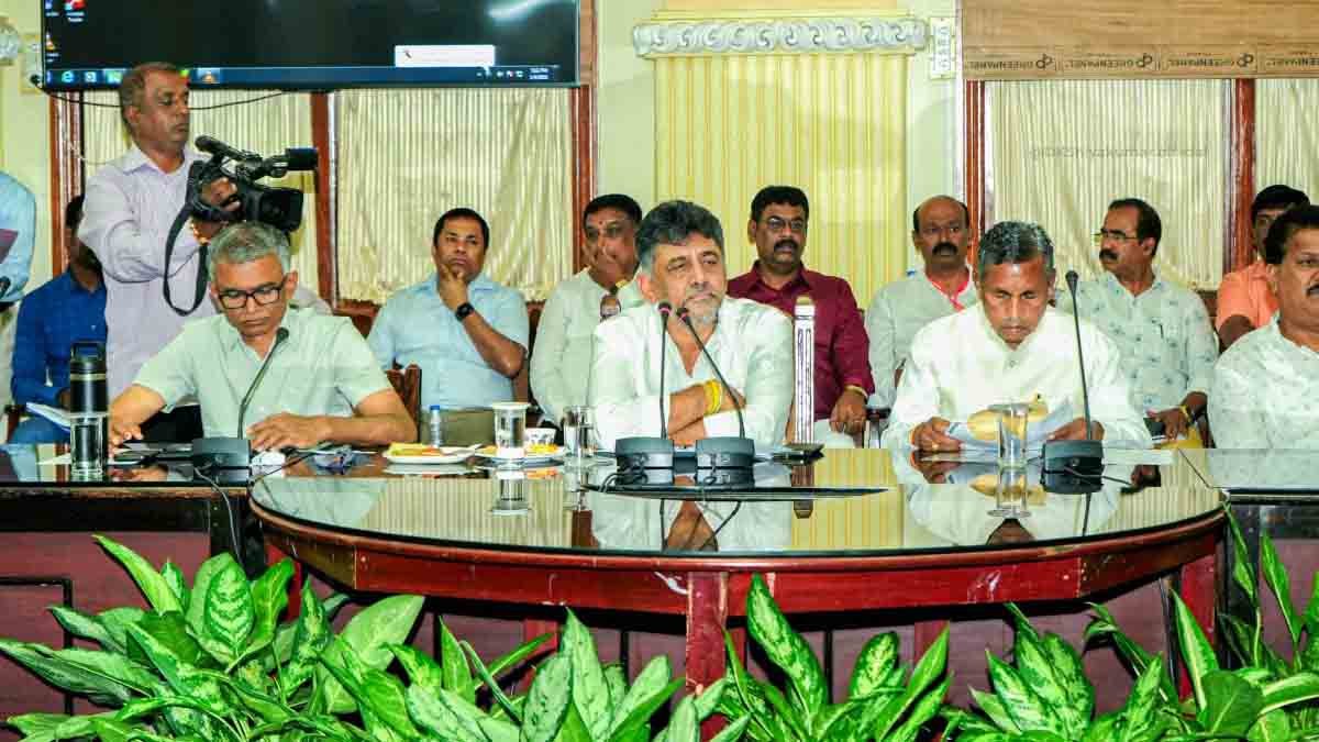 D K Shivakumar meeting about kempegowda jayanthi 1