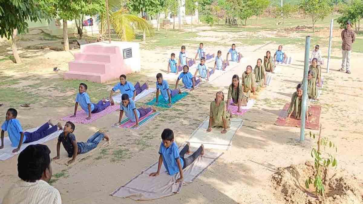 Yoga day in pavagada 1