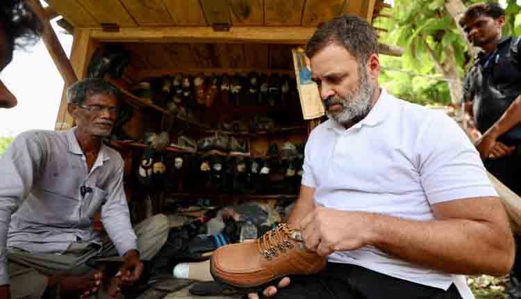 Rahul Gandhi visit street shop