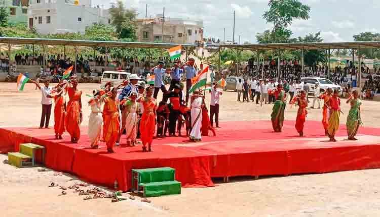 Independence Day in Gudibande 3