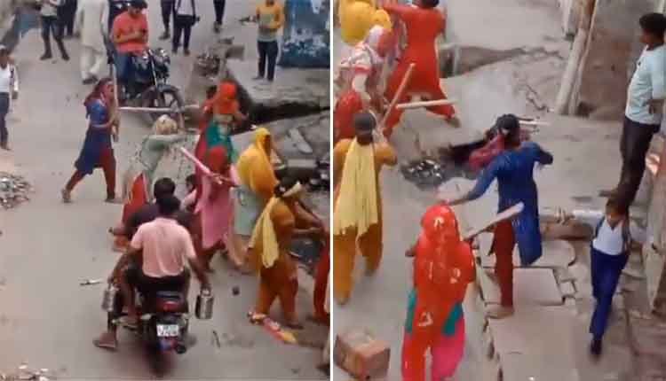 Ugly Fight of 2 women groups