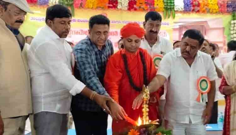 Guru Siddarameshwara Jayanti in Bagepalli