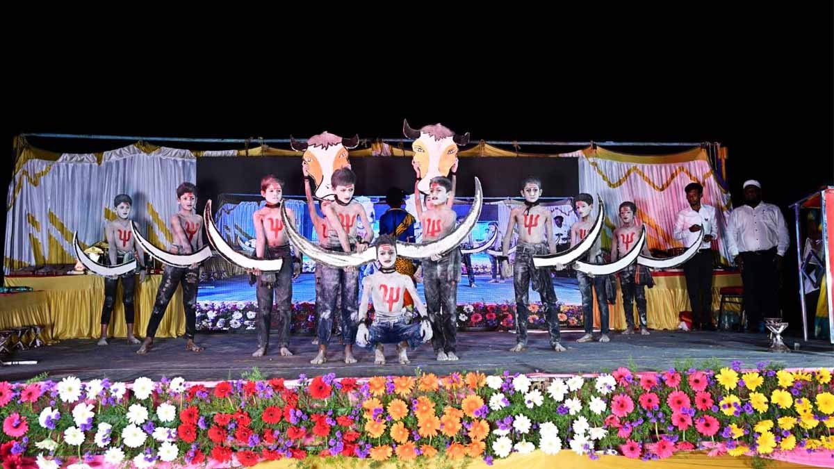 Annual Day - "MLA S.N. Subbareddy speaking at New Public School annual day event in Gudibande, emphasizing quality education."