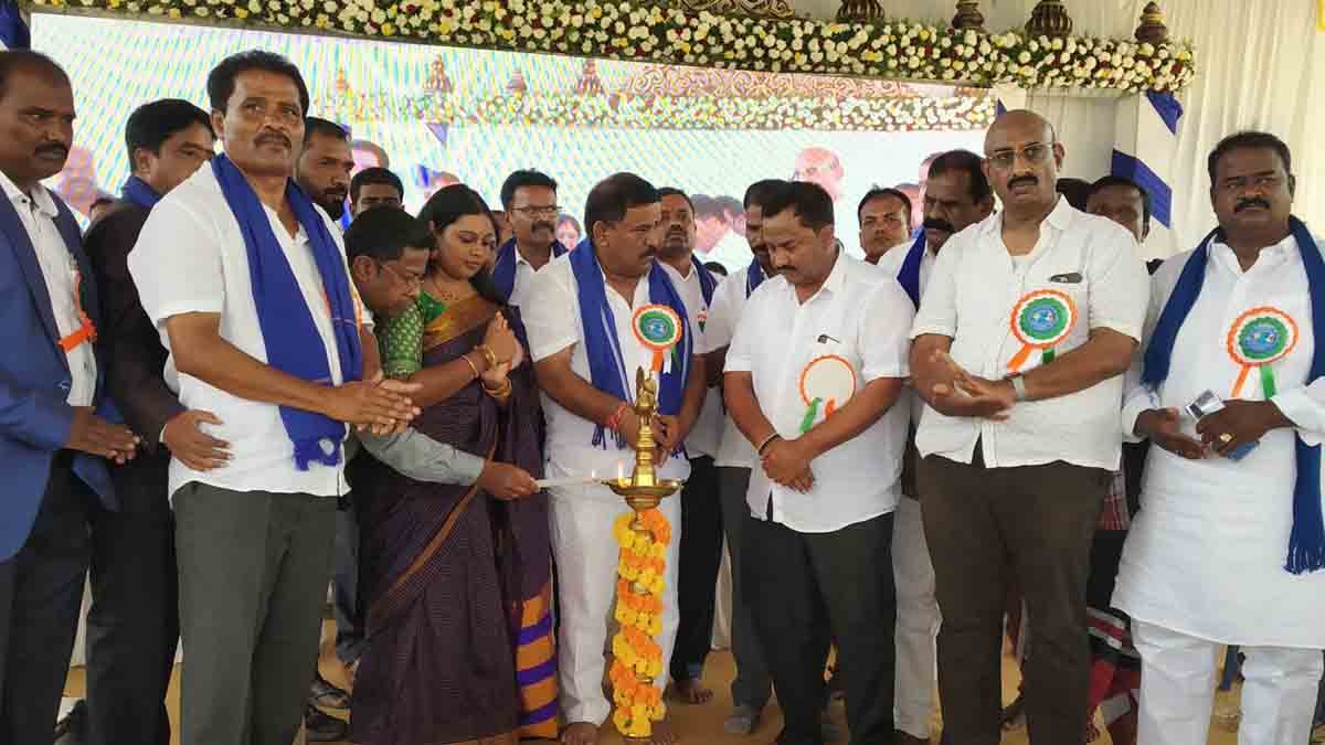 Bagepalli : ಶಿಕ್ಷಣದಿಂದಲೇ ಸಮುದಾಯಗಳ ಅಭಿವೃದ್ಧಿ ಸಾಧ್ಯ ಎಂದ ಶಾಸಕ ಸುಬ್ಬಾರೆಡ್ಡಿ...! 3 Bagepalli : ಶಿಕ್ಷಣದಿಂದಲೇ ಸಮುದಾಯಗಳ ಅಭಿವೃದ್ಧಿ ಸಾಧ್ಯ ಎಂದ ಶಾಸಕ ಸುಬ್ಬಾರೆಡ್ಡಿ
