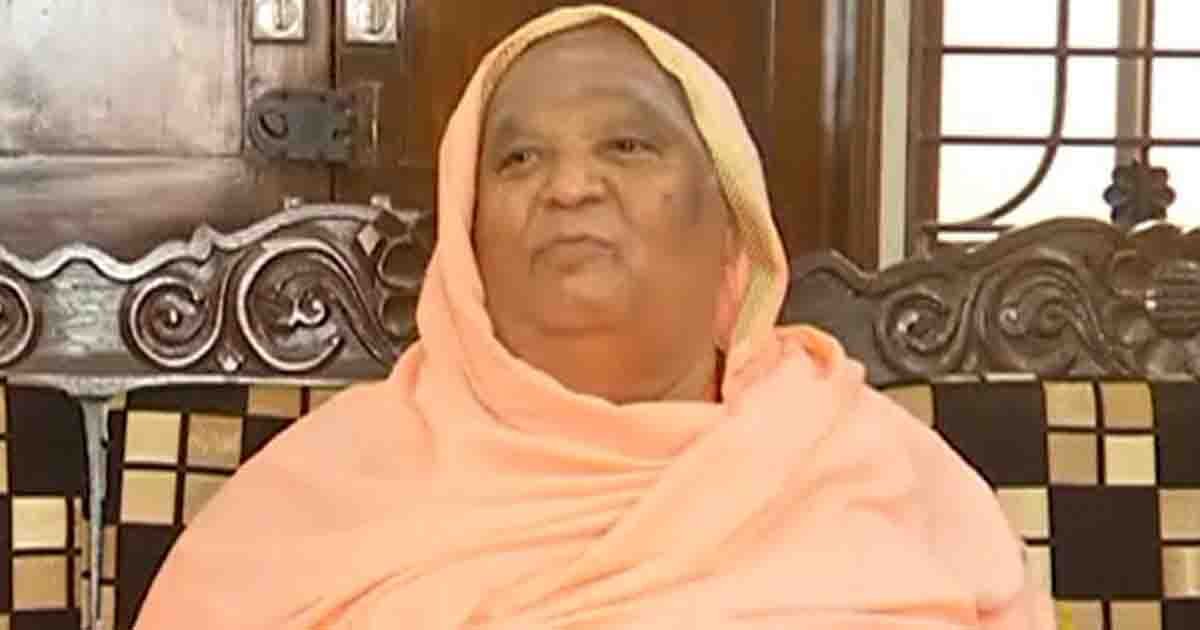 Kodi Mutt Swamiji predicting M.B. Patil as next Karnataka CM