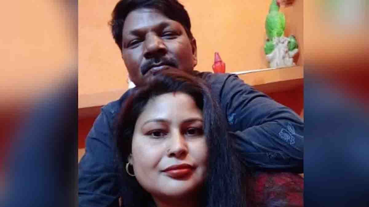 Viral News - Middle-aged Indian woman and man elope in controversial love story in Uttar Pradesh