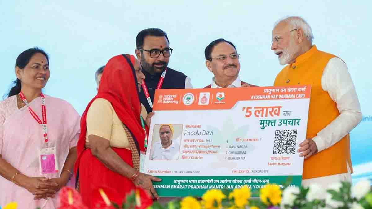 Ayushman Vay Vandana Card offering ₹5 lakh free cashless health insurance under Indian government scheme