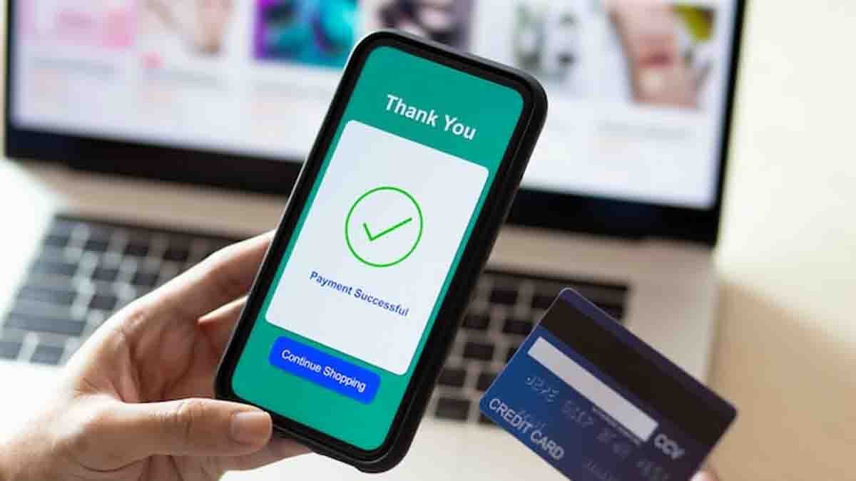 Mobile screen showing UPI payment blocked for high-risk number