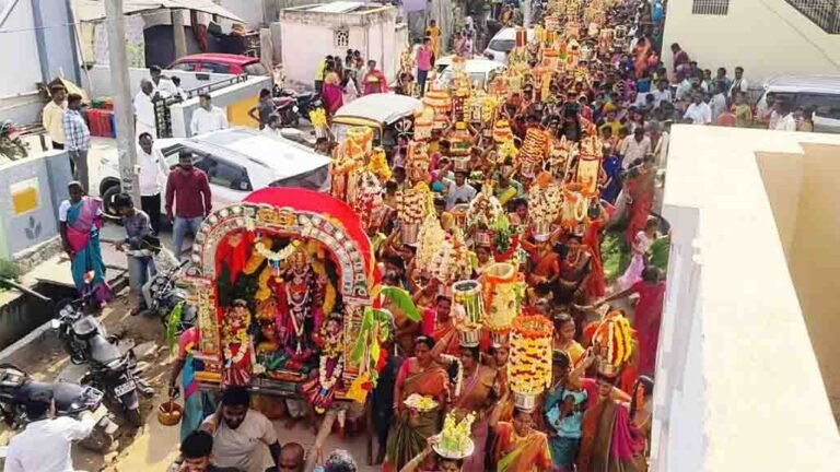 Devotees participating in the grand Varlakonda Jathre procession in Chikkaballapur district after 11 years