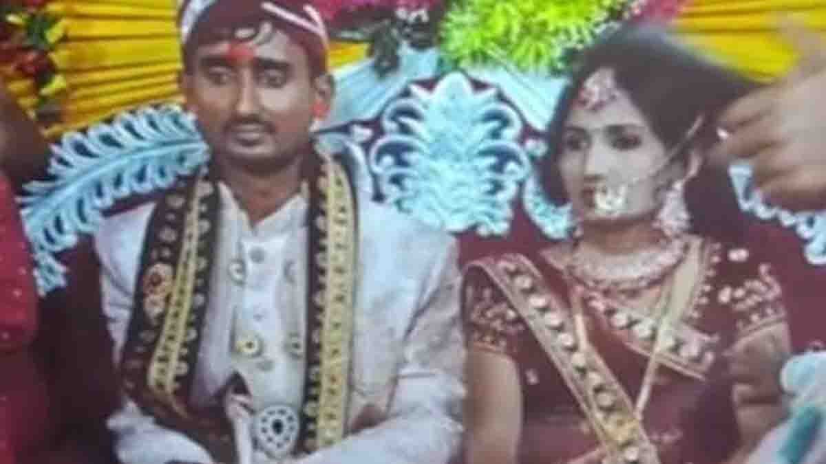 Groom being kidnapped by dancers at marriage mandap in Gopalganj, Bihar; police rescue in progress