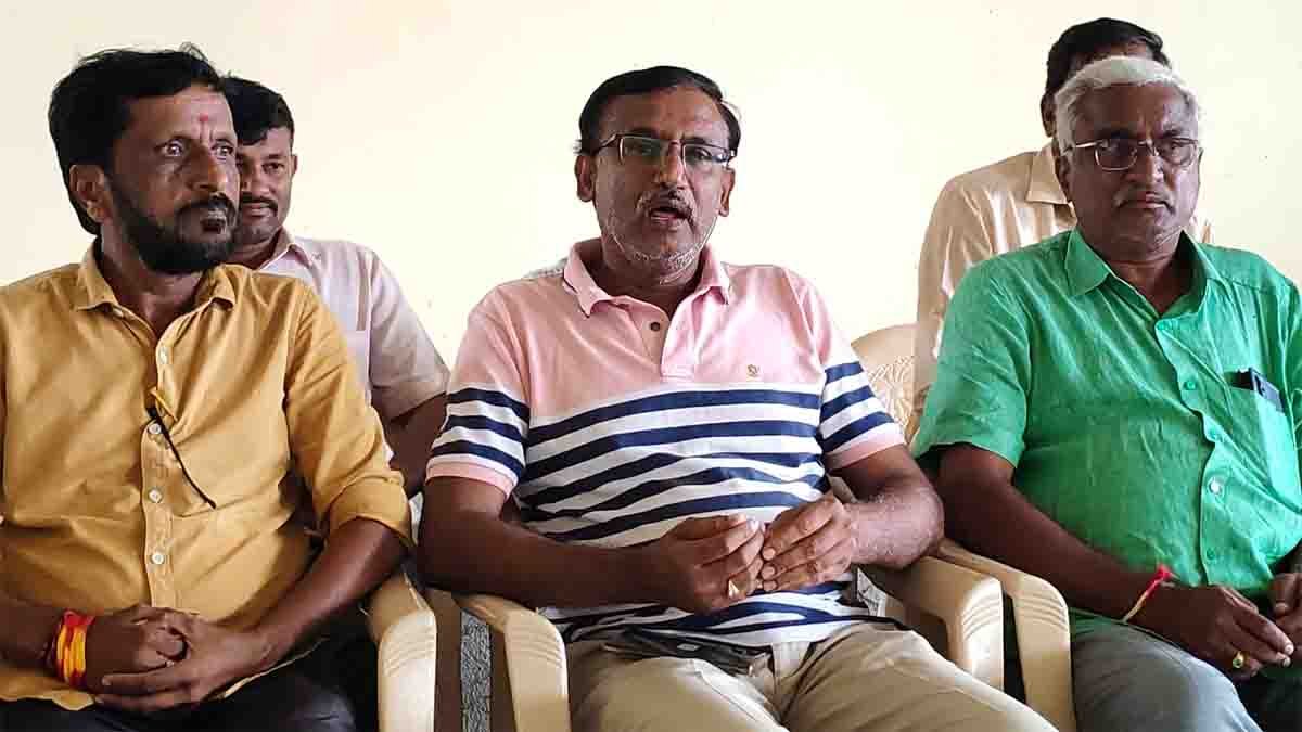 Local News - Kempegowda Jayanti in Gudibande with cultural troupes and dignitaries