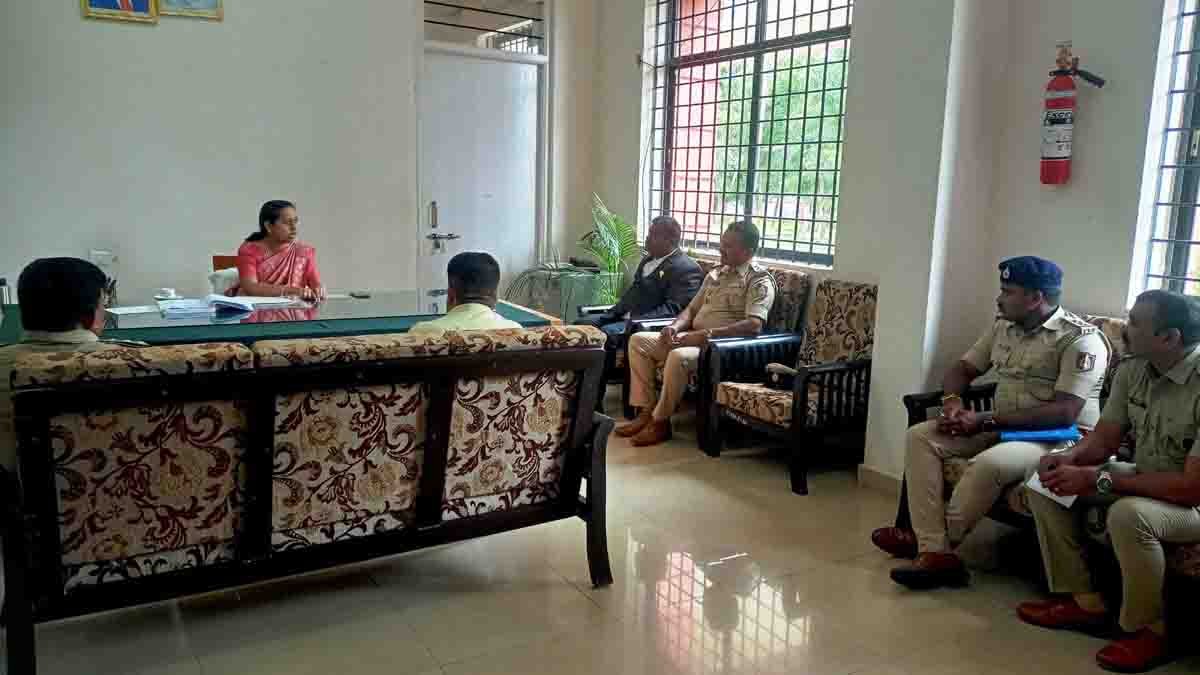Officials discussing National Lok Adalat July 12 at Gudibande JMFC Court, Chikkaballapur