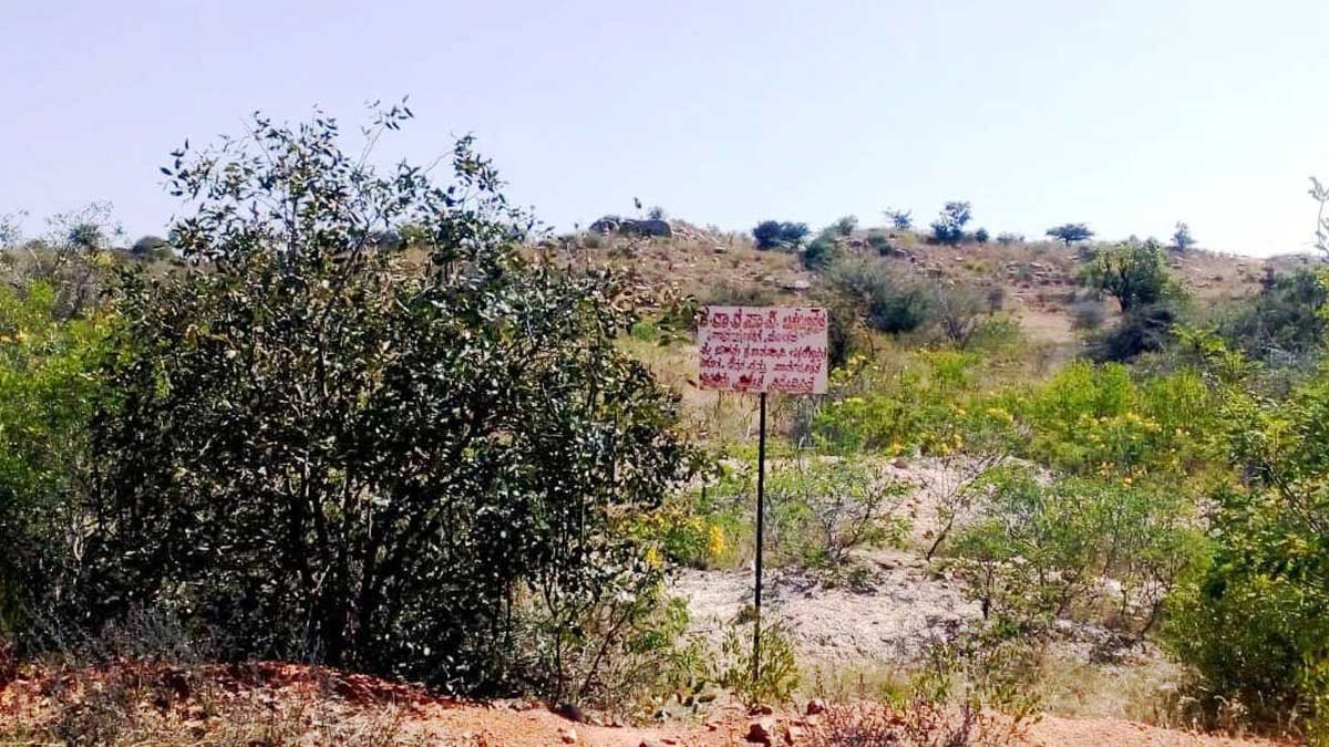 Gudibande citizens stage symbolic roadblock protest demanding KSRTC bus depo construction on July 26 - Local News