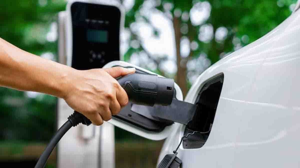 EV charging station business in India – investment, space requirements, income potential