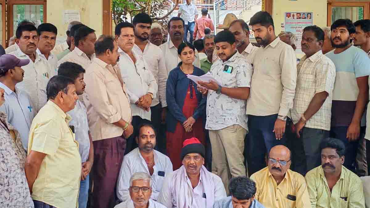 Balija Sangha demands land for Kaivara Tatayya statue in Gudibande, protest warning issued - Local News