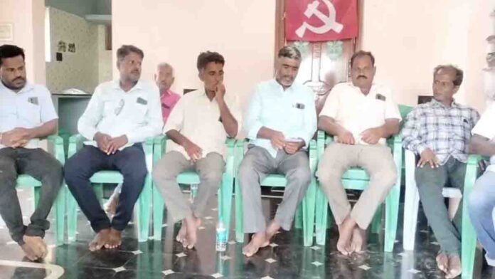 CPIM Protest press meet 1 CPIM leaders announcing protest for rural issues in Chikkaballapur on September 26