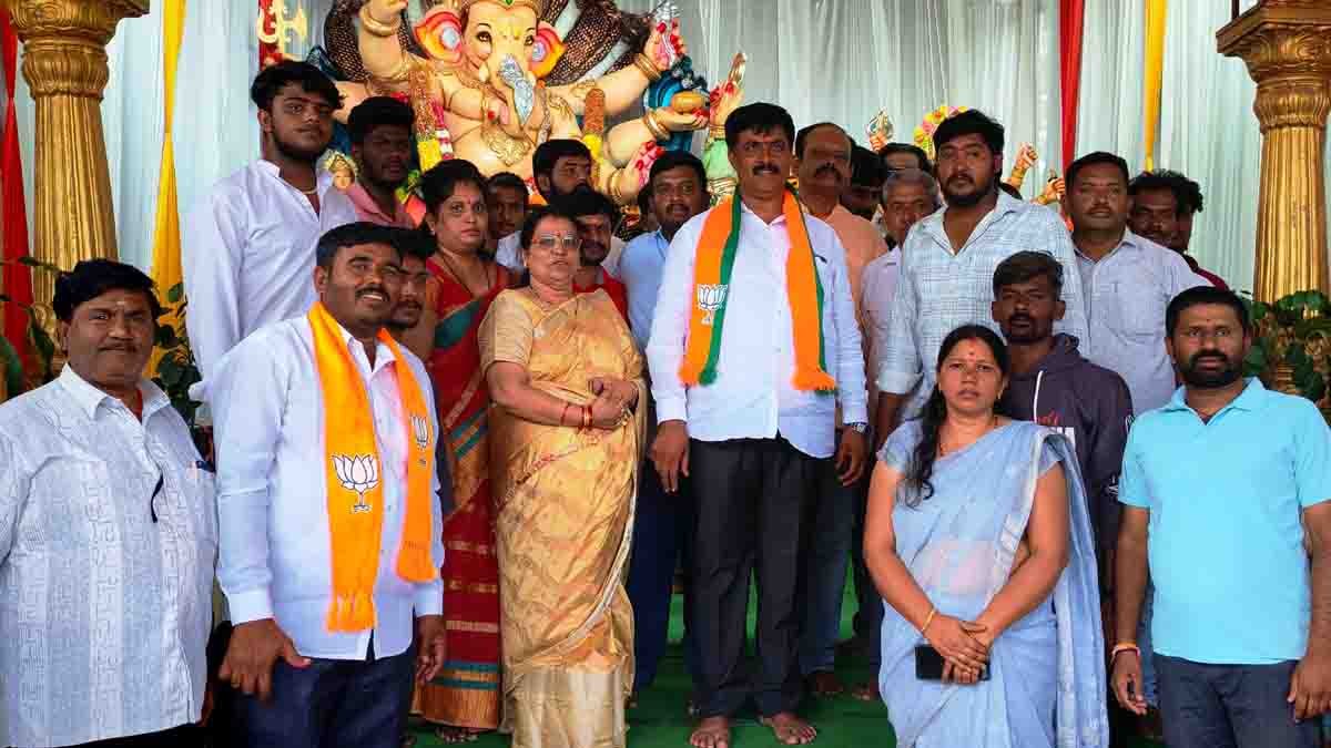 Local News : ಜಿ.ಎಸ್.ಟಿ ಸರಳೀಕರಣದಿಂದ ಬಡ, ಮಧ್ಯಮ ವರ್ಗದ ಜನತೆಗೆ ಅನುಕೂಲ: ಮುನಿರಾಜು 3 Prime Minister Narendra Modi’s GST reduction benefits poor and middle-class citizens; BJP leaders at a free health check-up camp in Gudibande - Local News
