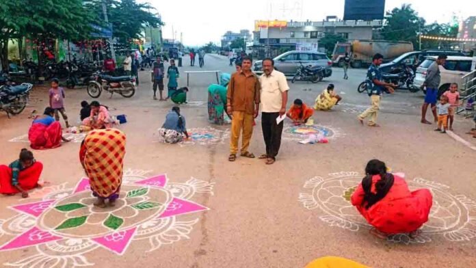 Social Worker Naveen Kiran’s Birthday Event 0 Naveen Kiran celebrating his 47th birthday with social and educational programs in Gudibande - Local NEws