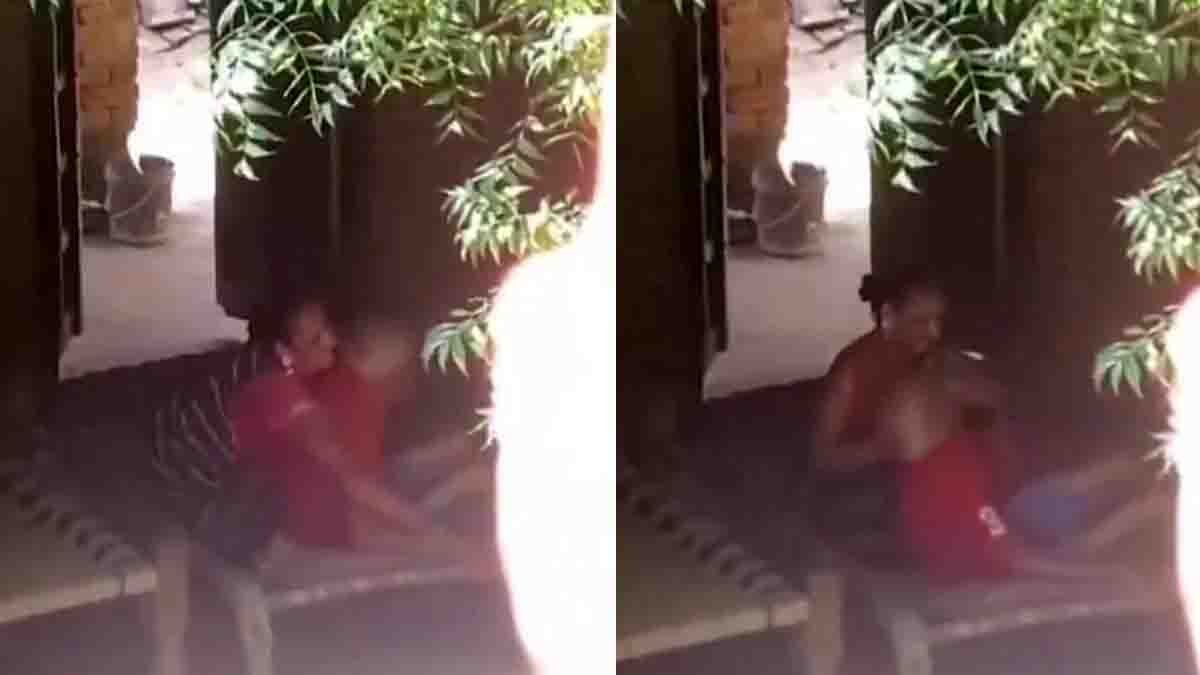 Daughter-in-law assaults 87-year-old father-in-law in Pratapgarh Uttar Pradesh - Viral Video