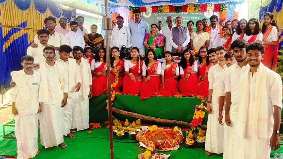 Agriculture Program : ಕೃಷಿಯಲ್ಲಿ ನಾವಿನ್ಯತೆ ಕಂಡುಕೊಳ್ಳಬೇಕು, ಹೆಚ್ಚು ಹೆಚ್ಚು ಅವಿಷ್ಕಾರಗಳು ನಡೆಯಬೇಕು : ಶಾಸಕ ಸುಬ್ಬಾರೆಡ್ಡಿ 3 GKVK Rural Agriculture Program Jambigemaradahalli Gudibande Chikkaballapur