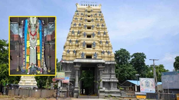 Hindu Temple of Amaravati Amareshwara on the banks of River Krishna, where devotees believe a three-night stay grants moksha.