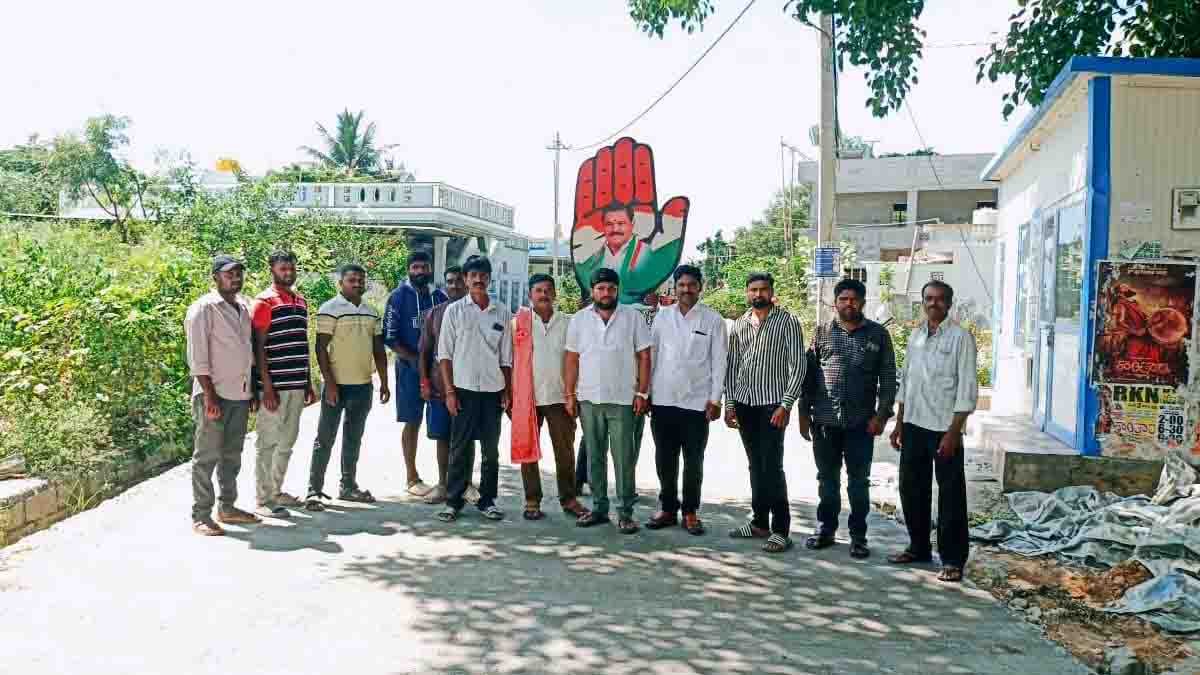 MLA S.N. Subba Reddy has approved ₹13 lakh to reconstruct the damaged road in Balenahalli village, Gudibande Taluk - Local News