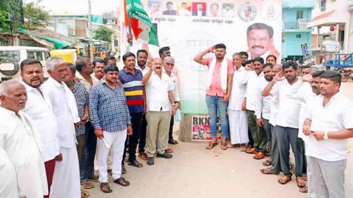 Congress leaders and supporters in Gudibande holding banners during an anti “Vote Chori” signature campaign