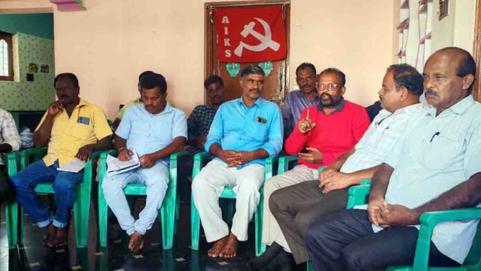 Local News: KPRS farmers protest warning in Gudibande over saguvali pahani and Krishna River water issues