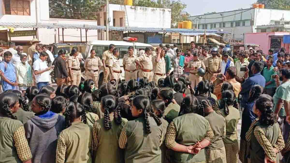 Gudibande Police organized a bike rally from Peresandra to Gudibande to promote helmet awareness, distributing roses instead of fines and urging two-wheeler riders to follow road safety rules