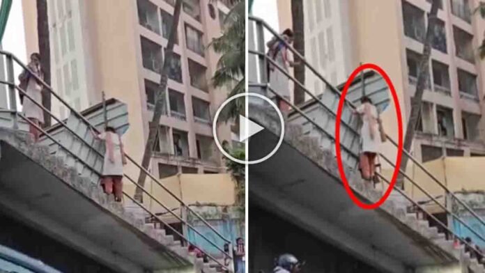 Viral video shows schoolchildren risking their lives on a closed Vikhroli foot overbridge in Mumbai