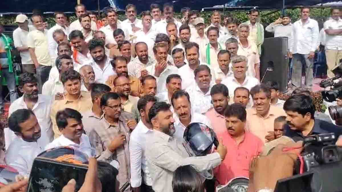 Karnataka politics news – MP Dr K Sudhakar addressing the media, criticising the Congress government over law and order failure and the Ballari incident