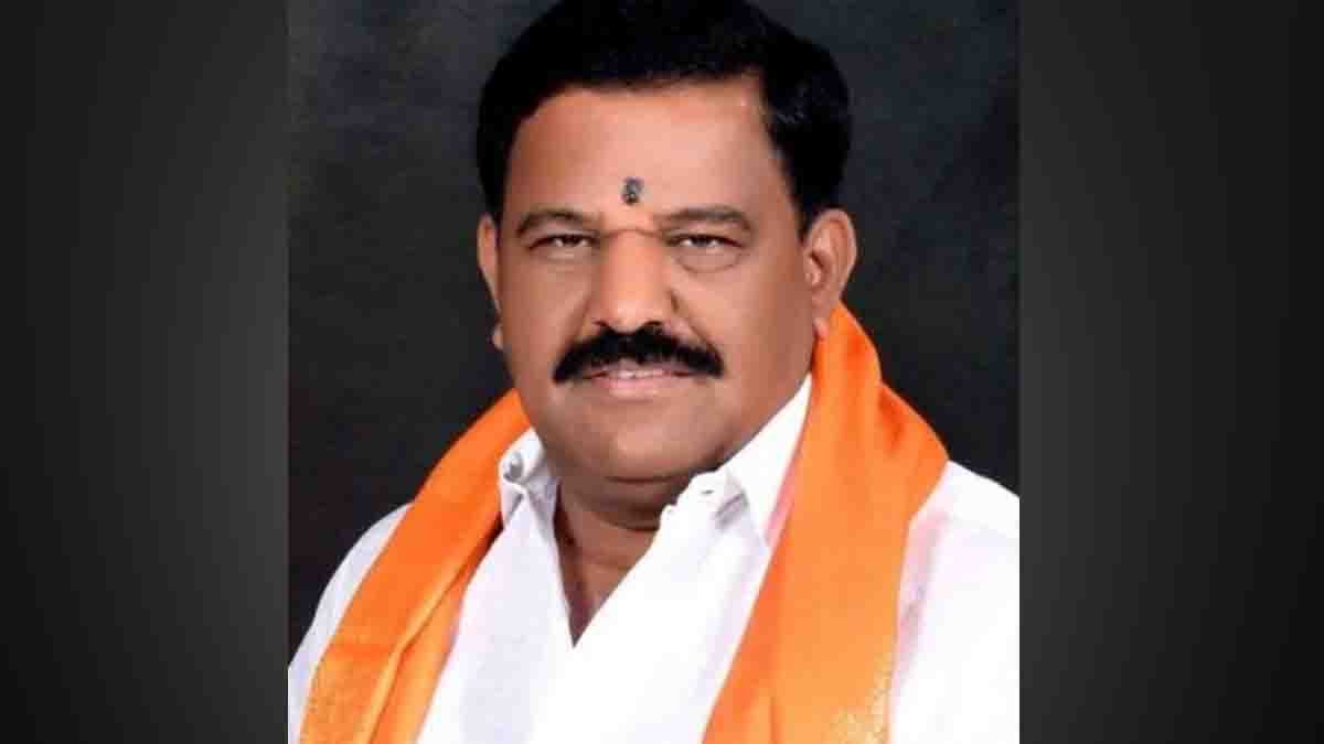 Bagepalli MLA SN SubbaReddy after Supreme Court stays High Court disqualification order