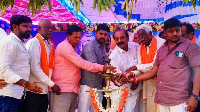 Devotees participating in Kaiwara Tatayya Jayanti procession with silver chariot in Gudibande