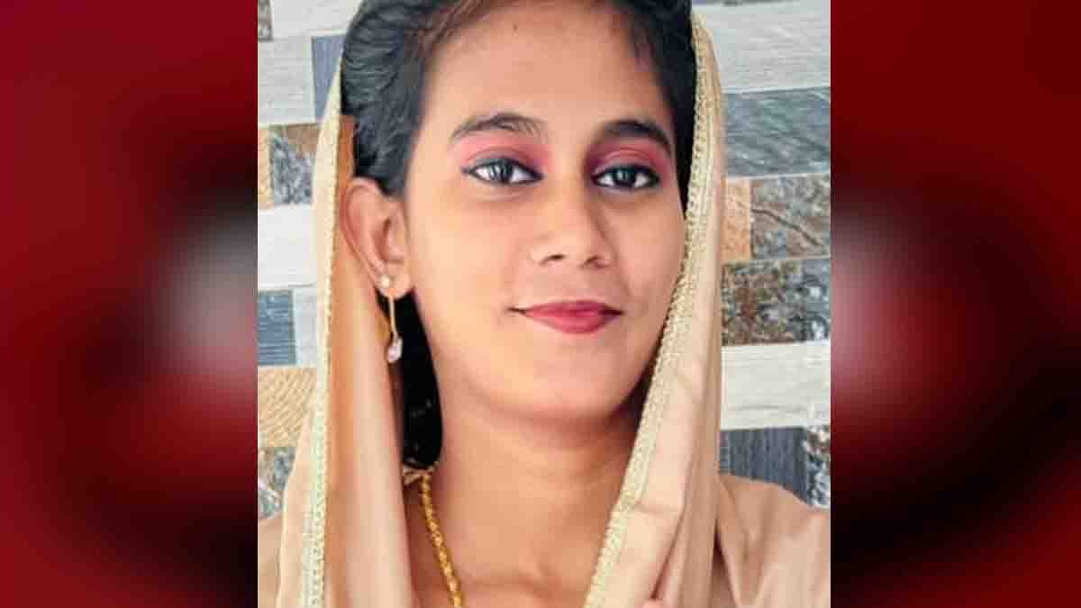 Ponnani Harbor case investigation at Kerala beach with police examining mysterious death