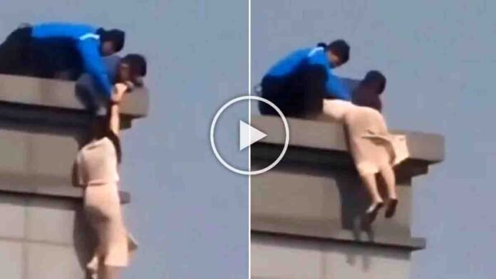Man saves woman from falling off 20th floor building in Seoul dramatic rescue - Viral Video
