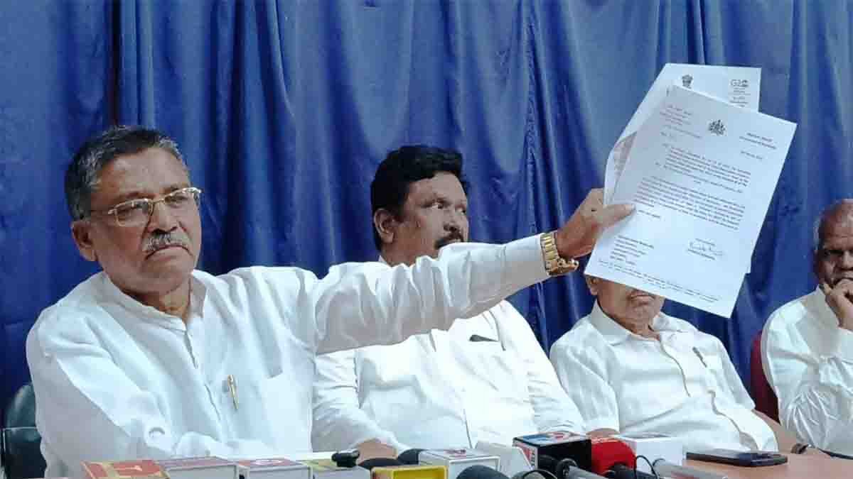 Former MP V.S. Ugrappa demanding increased SC ST reservation in Karnataka based on population ratio