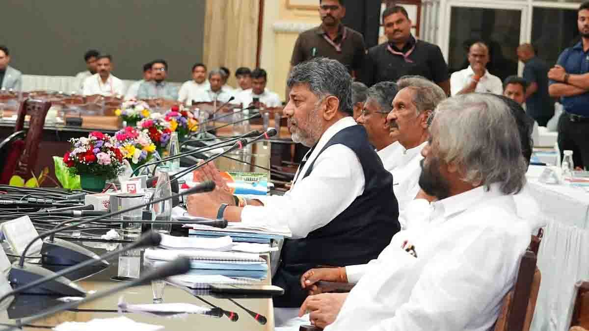Gruhalakshmi Scheme beneficiaries in Karnataka required to submit fresh applications for verification and continued benefits.