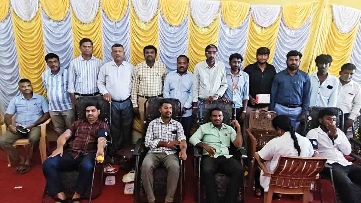 Voluntary blood donation camp organized by Indian Red Cross Society and Gudibande Public Hospital in Chikkaballapur district